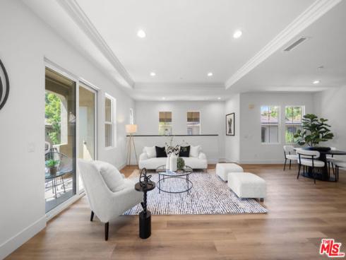 270 Lockford , Irvine, CA
