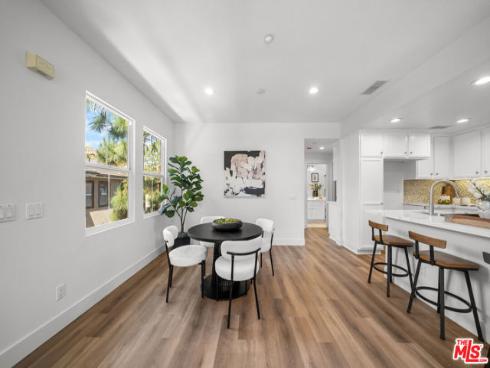270 Lockford , Irvine, CA