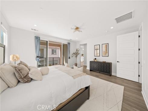 133 Chant , Irvine, CA