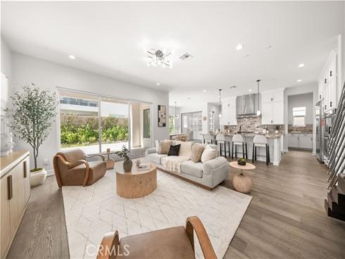 133 Chant , Irvine, CA