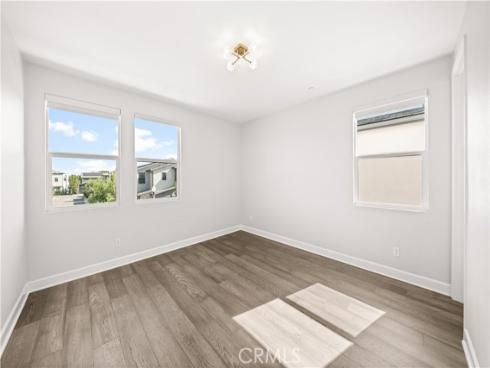 133 Chant , Irvine, CA