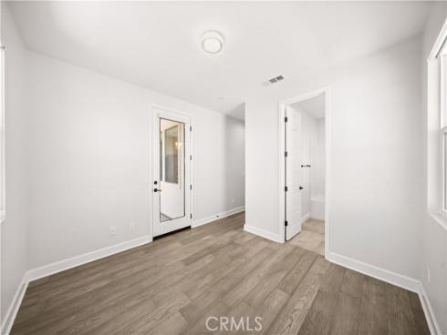 133 Chant , Irvine, CA