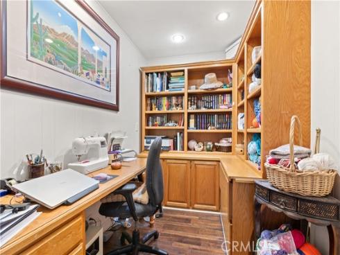 5200 Irvine 353 Boulevard, Irvine, CA