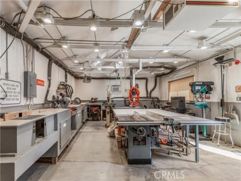 5200 Irvine 353 Boulevard, Irvine, CA