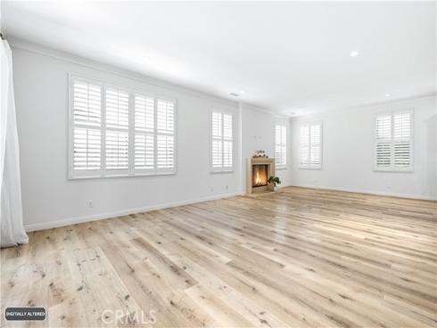 210 Mantle , Irvine, CA