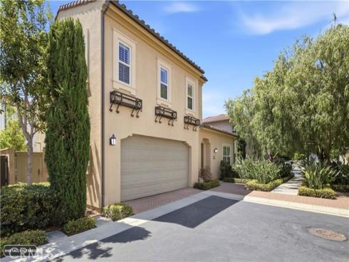 210 Mantle , Irvine, CA