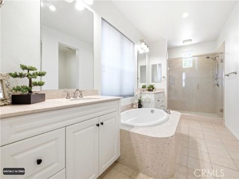 210 Mantle , Irvine, CA