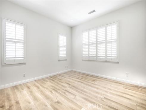 210 Mantle , Irvine, CA