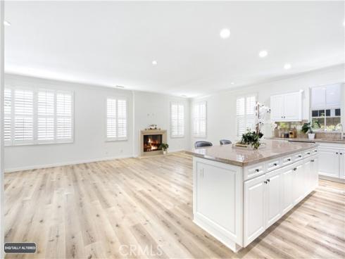 210 Mantle , Irvine, CA