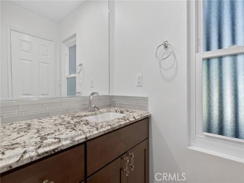 11 Redwood Tree , Irvine, CA