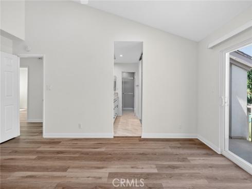 11 Redwood Tree , Irvine, CA