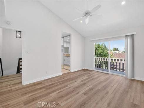 11 Redwood Tree , Irvine, CA