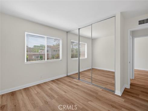 11 Redwood Tree , Irvine, CA