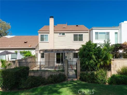 11 Redwood Tree , Irvine, CA