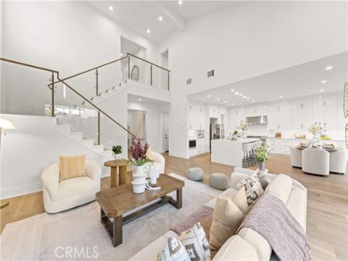 234  Coal Mine  , Irvine, CA