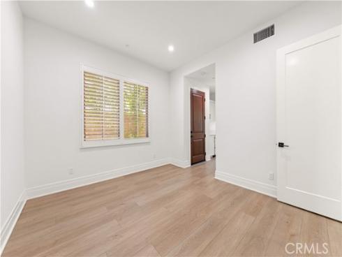 234  Coal Mine  , Irvine, CA