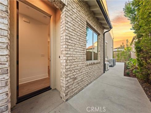 234  Coal Mine  , Irvine, CA