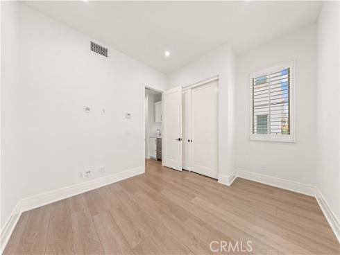 234  Coal Mine  , Irvine, CA
