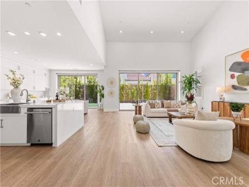234  Coal Mine  , Irvine, CA