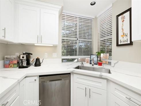 709  Solvay Aisle  , Irvine, CA