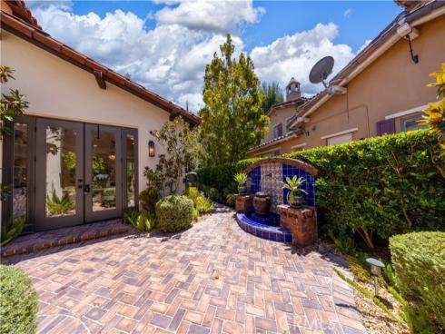 22 Shady , Irvine, CA