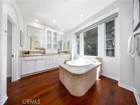 22 Shady , Irvine, CA