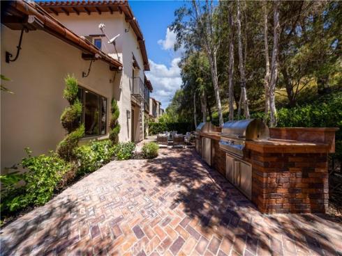 22 Shady , Irvine, CA