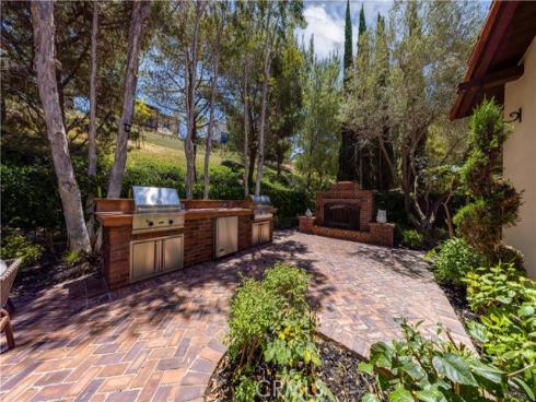 22 Shady , Irvine, CA