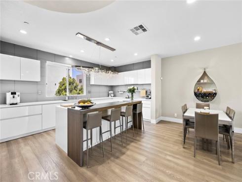 745  Beacon  , Irvine, CA