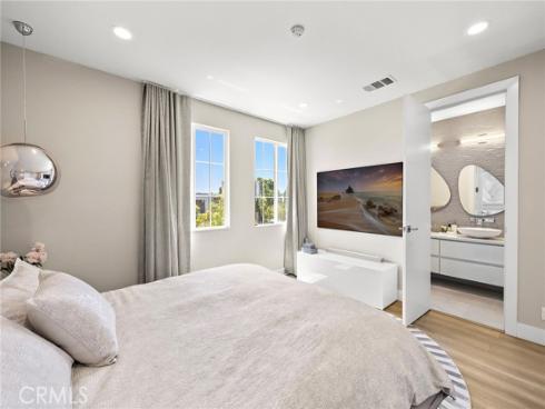 745  Beacon  , Irvine, CA