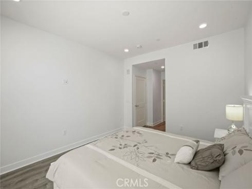 1218 Nolita , Irvine, CA