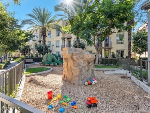 1218 Nolita , Irvine, CA