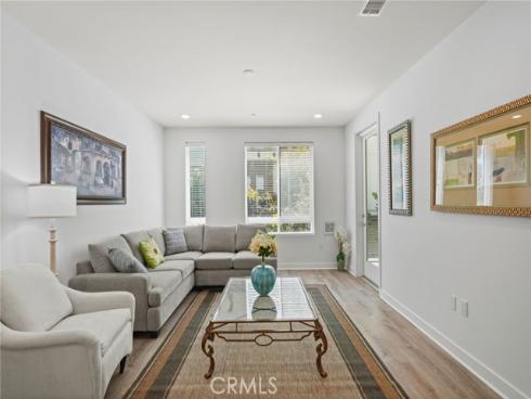 1218 Nolita , Irvine, CA