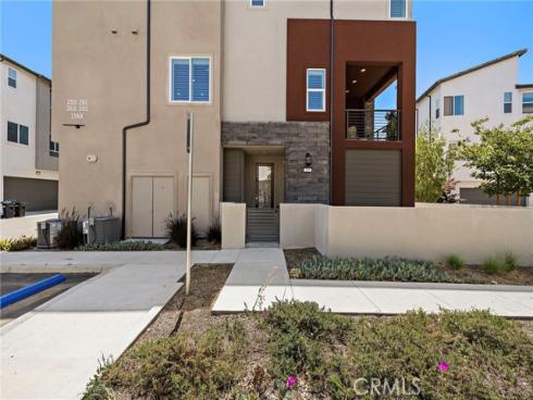 259 Lynx , Irvine, CA
