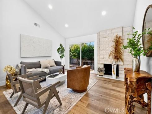 25 Dogwood , Irvine, CA