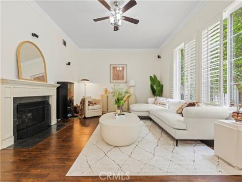 82 Winslow Lane, Irvine, CA
