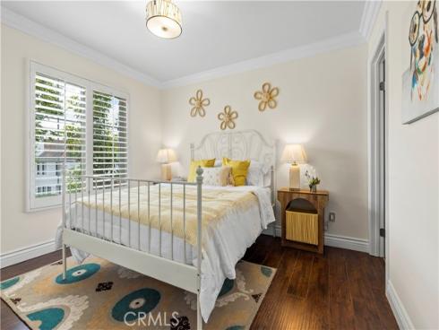 82 Winslow Lane, Irvine, CA