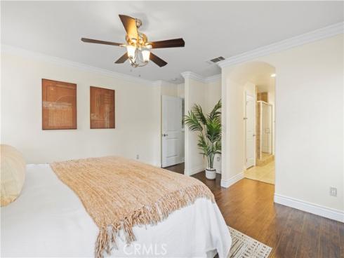 82 Winslow Lane, Irvine, CA