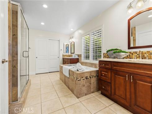 82 Winslow Lane, Irvine, CA