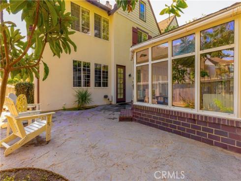 82 Winslow Lane, Irvine, CA