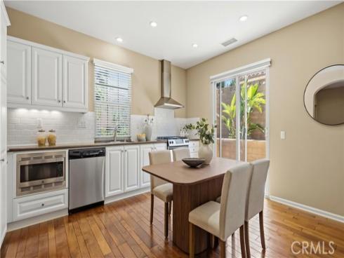 56 Pathway , Irvine, CA