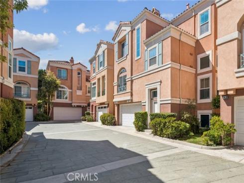 11 Medici Aisle , Irvine, CA