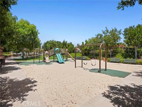11  Petria  , Irvine, CA