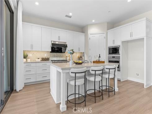 130 Tomahawk , Irvine, CA