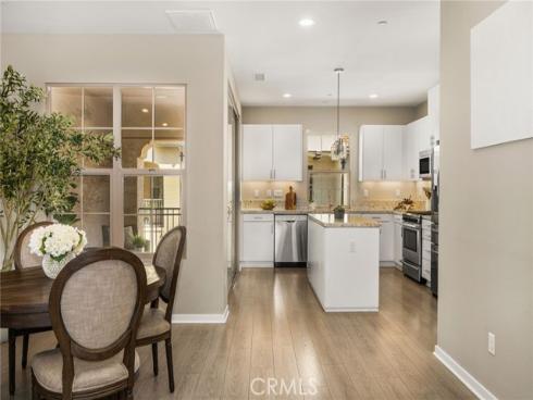 111 Tallowood , Irvine, CA