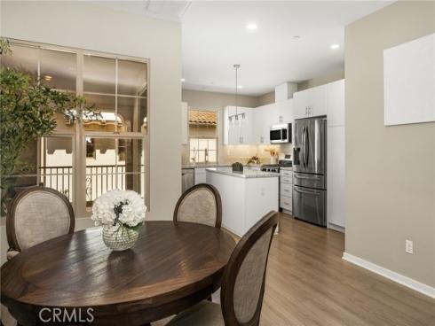 111 Tallowood , Irvine, CA