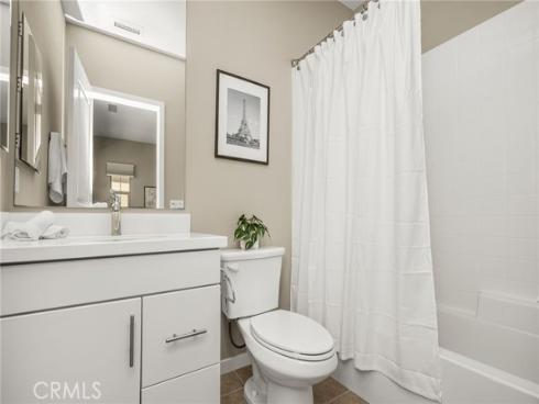 111 Tallowood , Irvine, CA