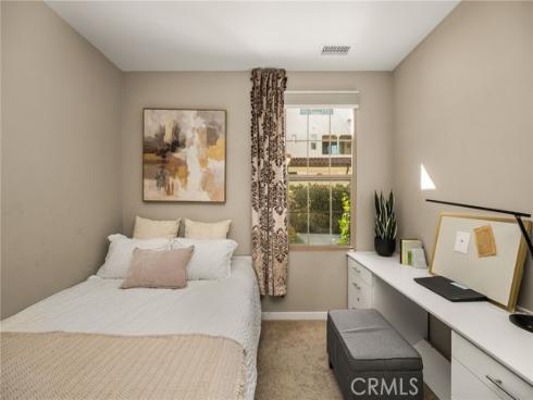 111 Tallowood , Irvine, CA