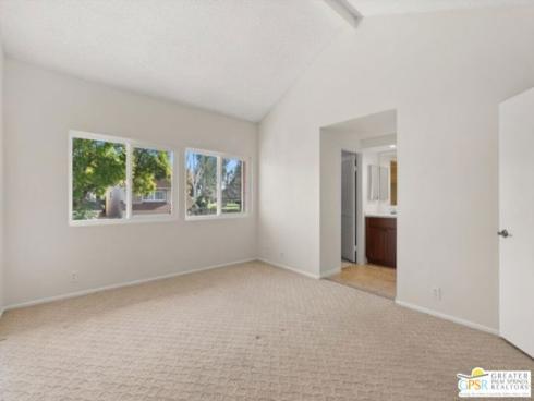 30 W Entrada , Irvine, CA
