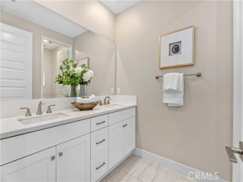110  Spiral  , Irvine, CA